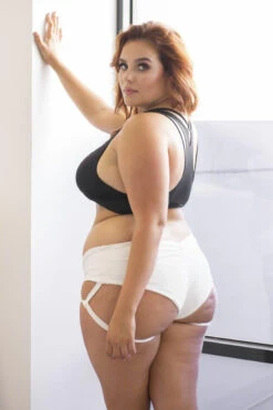 Lunalae Lure You Low-Rise Garter Shorts - White 11 Lunalae Lure You Low-Rise Garter Shorts - White -Pole Dance Clothing & Shoes Shop 6R7A7390