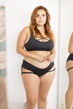 Lunalae Lure You Low-Rise Garter Shorts - Black -Pole Dance Clothing & Shoes Shop 6R7A8553 1