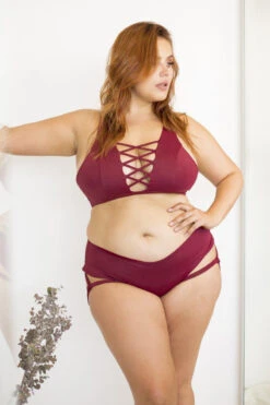 Lunalae Lure You Low-Rise Garter Shorts - Wine -Pole Dance Clothing & Shoes Shop 6R7A8612