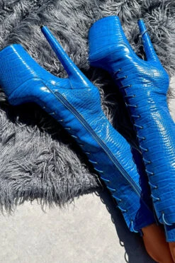 Hella Heels Electric Boa Knee High Boots - 8inch 9 Hella Heels Electric Boa Knee High Boots - 8inch -Pole Dance Clothing & Shoes Shop IMG 0709 e5dbd198 2336 4cc6 92bf d3d01c124d9b