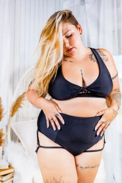 Chantay Polewear Wildbird Shorts - Noir -Pole Dance Clothing & Shoes Shop IMG 2710