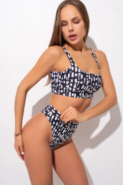 Shark Polewear Annet Shorts - Pennellate -Pole Dance Clothing & Shoes Shop IMG 7342 9e89c340 93fc 4ad2 9cec 893ab5cf78c6