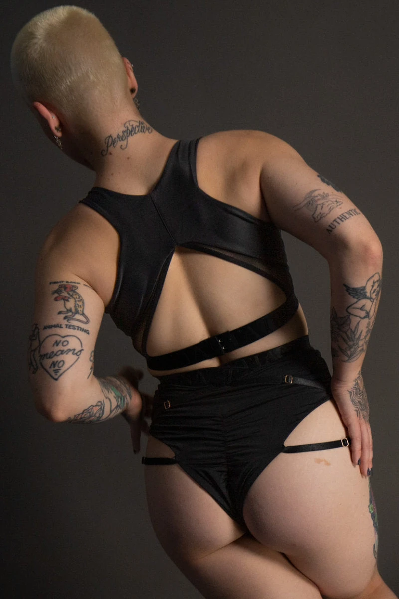 Tatiana Activewear Perla Shorts - Black 2 Tatiana Activewear Perla Shorts - Black - Image 2