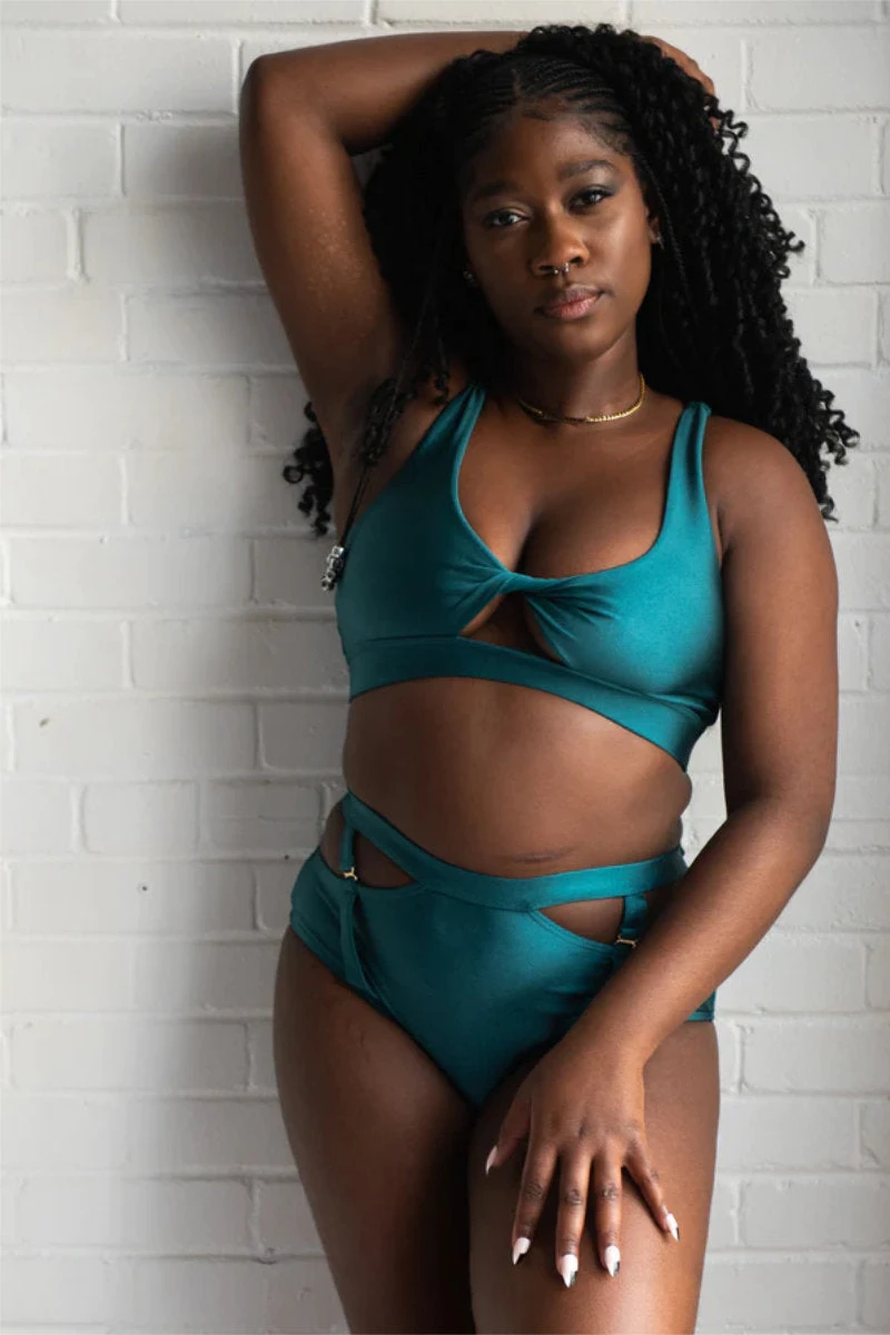 Chantay Polewear Tulip Shorts - Forest 3 Chantay Polewear Tulip Shorts - Forest - Image 3