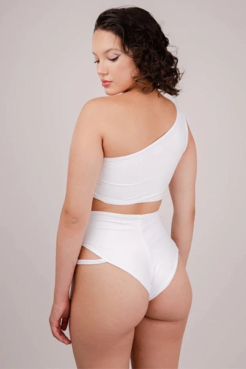 FANNA Flow Shorts - White 2 FANNA Flow Shorts - White - Image 2